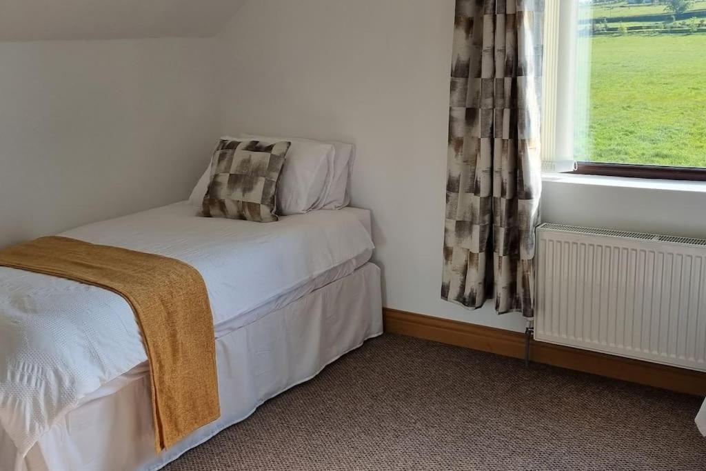 Grace'S Place With Hot Tub & Games Room Carrickfergus Eksteriør billede